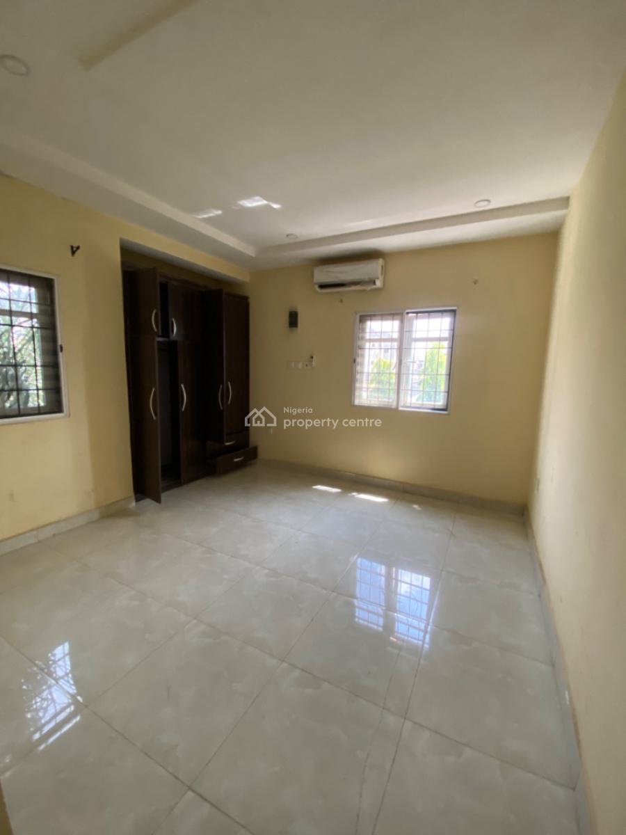 This Is a Massive Services 3 Bedroom Apartment, Jahi, Abuja, Flat / Apartment for Rent