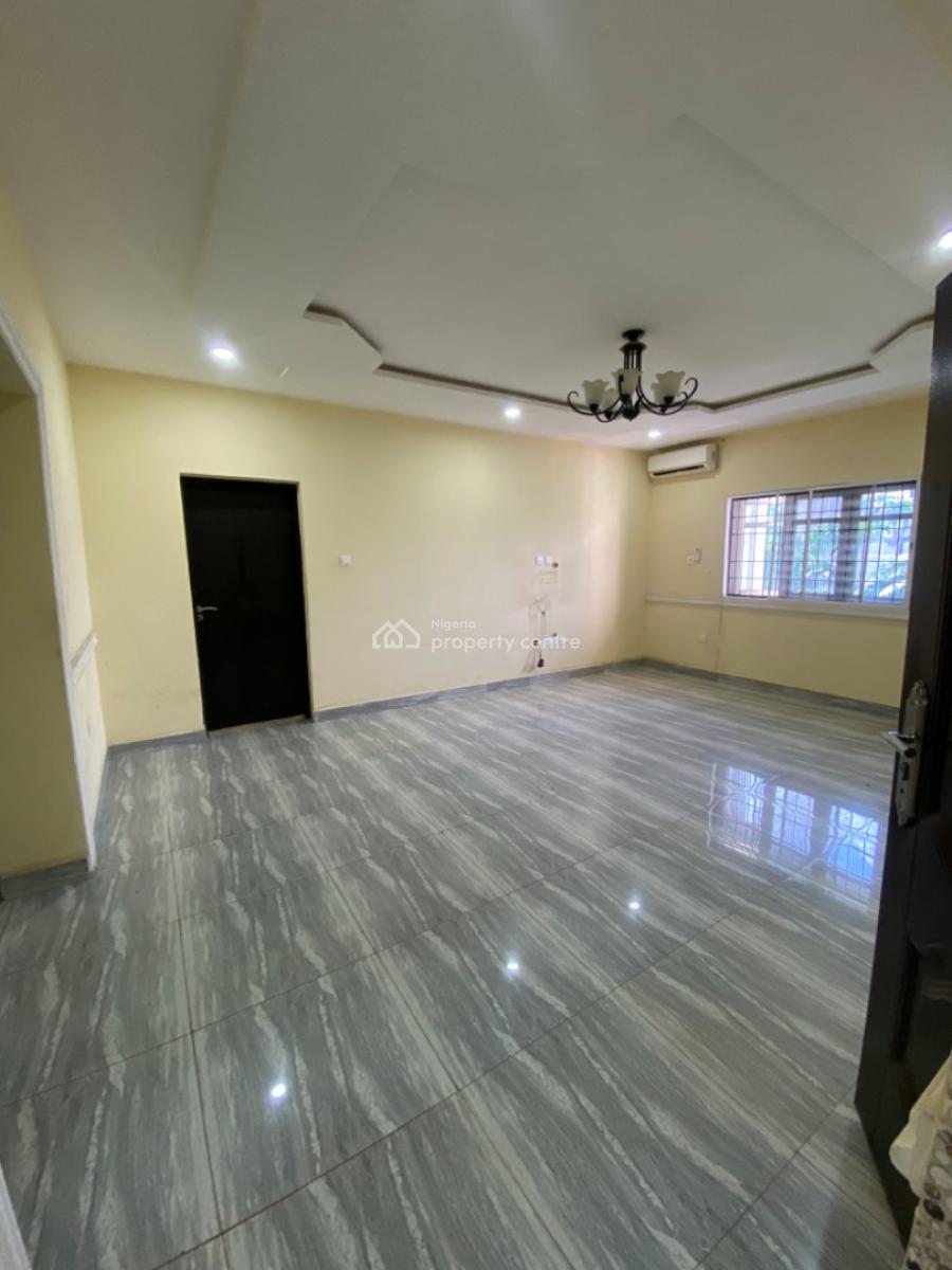 This Is a Massive Services 3 Bedroom Apartment, Jahi, Abuja, Flat / Apartment for Rent