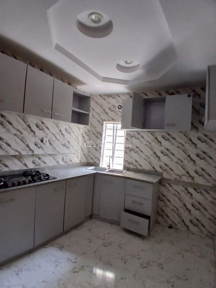 Lovely 2 Bedroom Flat, Off Ogudu, Ogudu, Lagos, Flat / Apartment for Rent