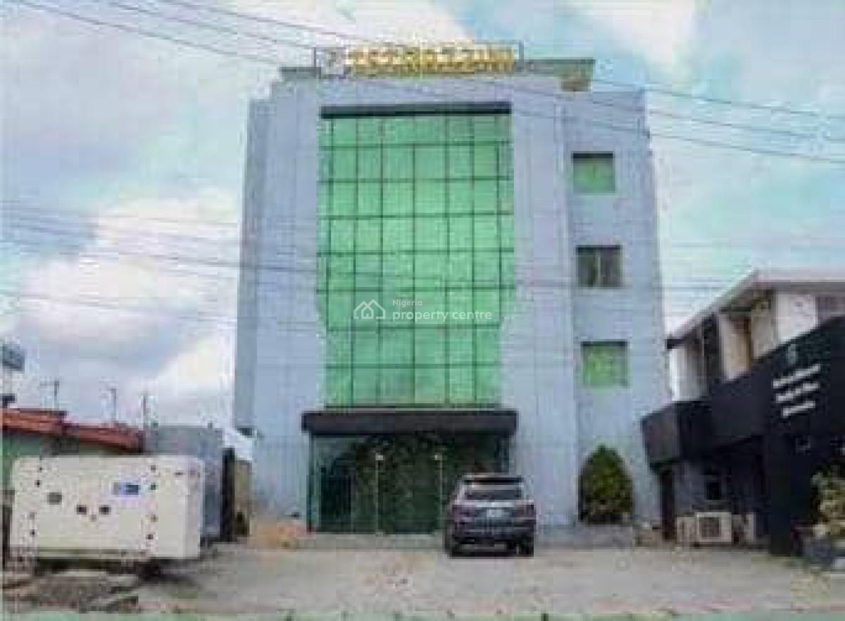 Newly Renovated Property, Akin Adesola, Victoria Island (vi), Lagos, Plaza / Complex / Mall for Sale