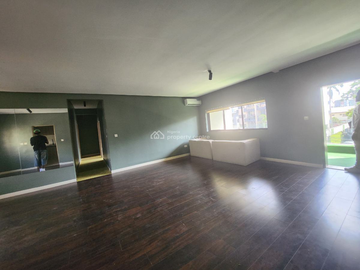 Spacious 3 Bedroom Apartment, Victoria Island (vi), Lagos, Flat / Apartment for Rent