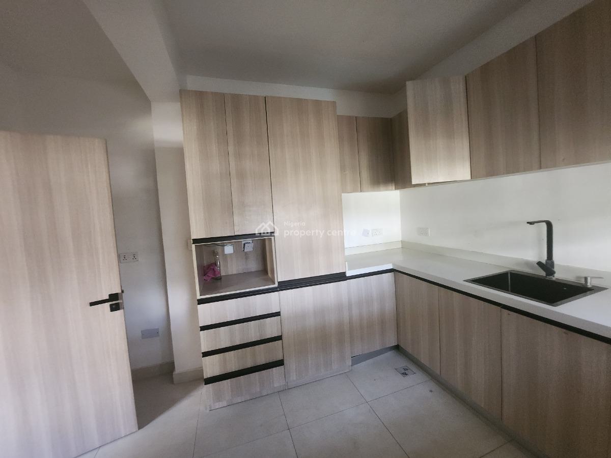 Spacious 3 Bedroom Apartment, Victoria Island (vi), Lagos, Flat / Apartment for Rent