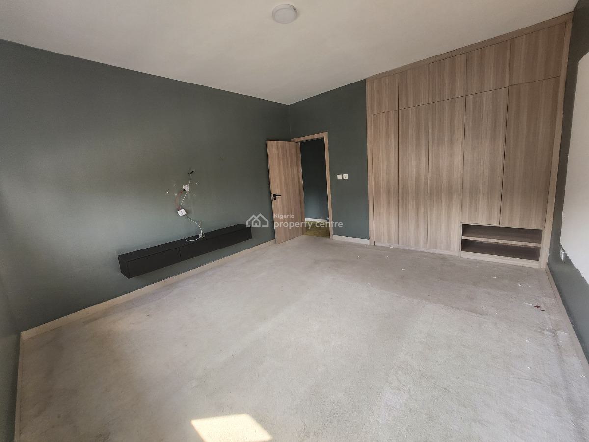 Spacious 3 Bedroom Apartment, Victoria Island (vi), Lagos, Flat / Apartment for Rent