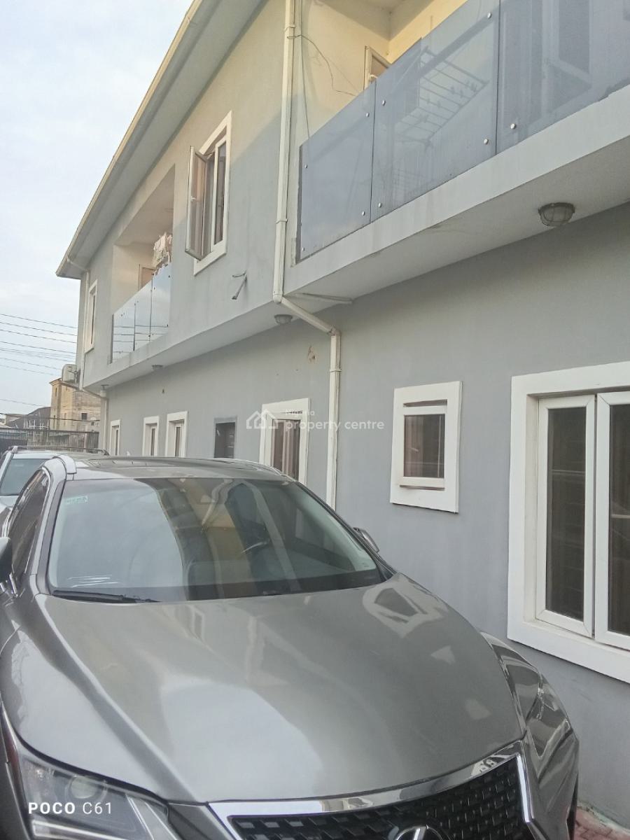 2 Bedroom Flat in a Secured Estate, Petrocam Axis, Lbs, Sangotedo, Ajah, Lagos, House for Rent