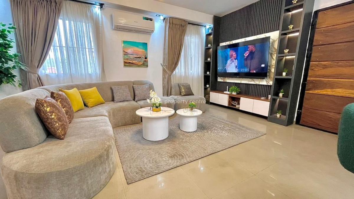 Sophisticated 2 Bedroom Maisonette, Lekki Phase 1, Lekki, Lagos, Flat / Apartment Short Let