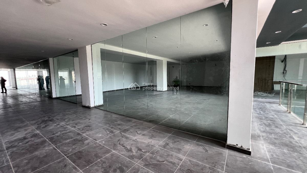 Various Showrooms Measuring 70sqm & 170sqm, Admiralty Way, Lekki Phase 1, Lekki, Lagos, Shop for Rent