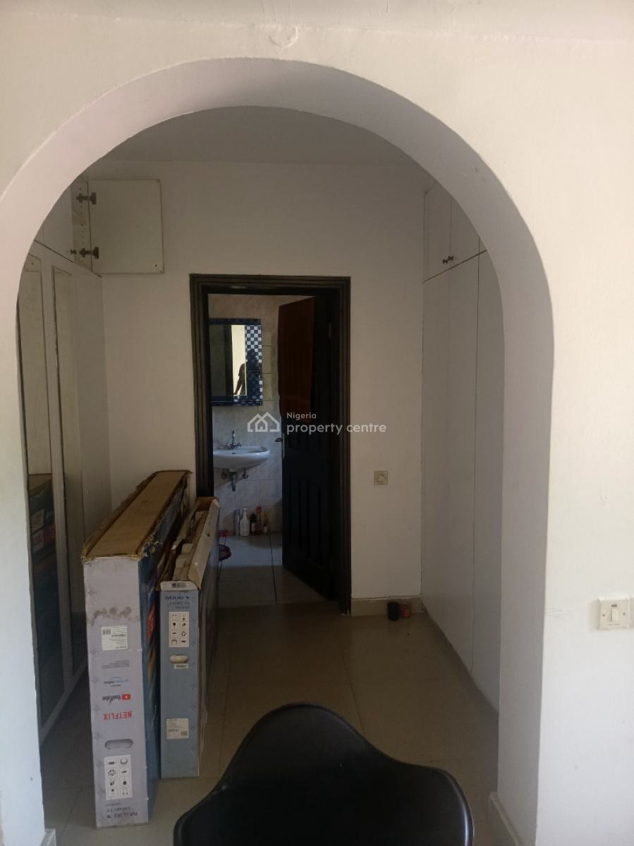 Single Room Self Contain, Legali Ayorinde Street, Victoria Island (vi), Lagos, Self Contain (single Rooms) for Rent