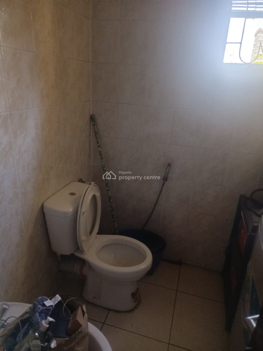 Single Room Self Contain, Legali Ayorinde Street, Victoria Island (vi), Lagos, Self Contain (single Rooms) for Rent