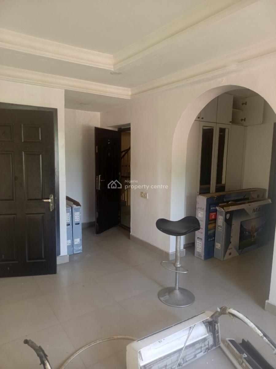 Single Room Self Contain, Legali Ayorinde Street, Victoria Island (vi), Lagos, Self Contain (single Rooms) for Rent