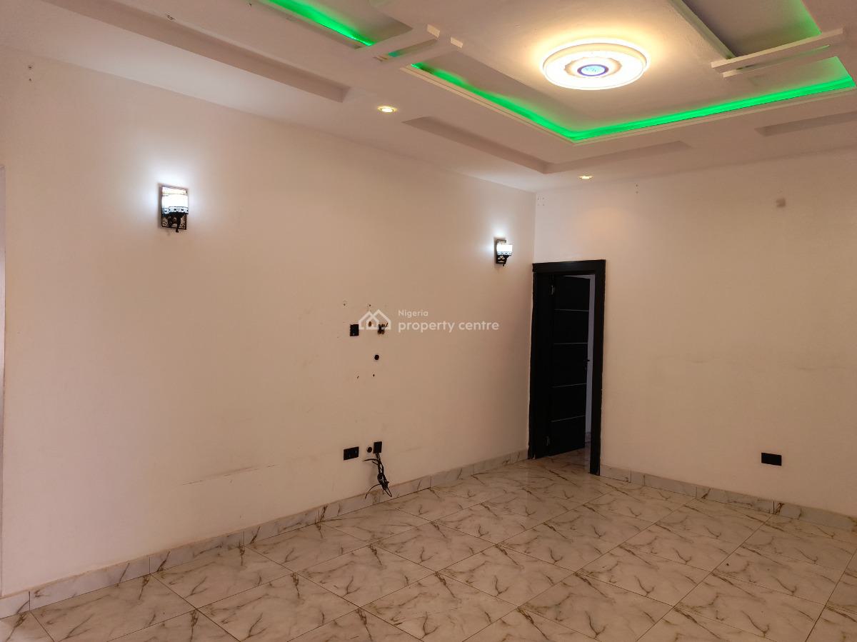 Clean 2 Bedroom Flat Up Floor Available, Fo1 Layout, Kubwa, Abuja, Flat / Apartment for Rent