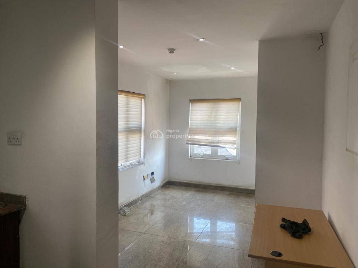 Spacious and Well-appointed 220sqm Serviced Office Space, Yaba, Lagos, Office Space for Rent