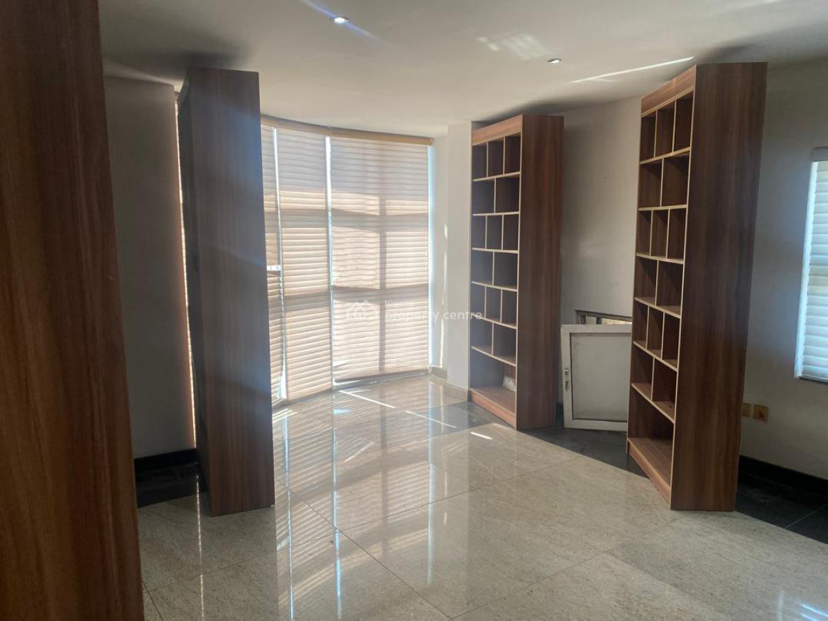 Spacious and Well-appointed 220sqm Serviced Office Space, Yaba, Lagos, Office Space for Rent