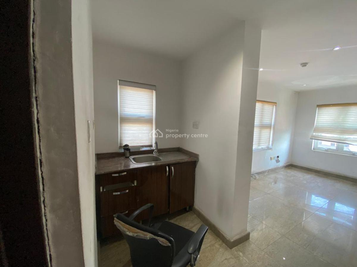 Spacious and Well-appointed 220sqm Serviced Office Space, Yaba, Lagos, Office Space for Rent