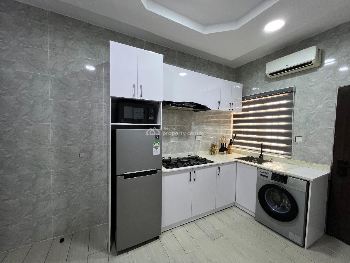 Luxury 2 Bedroom Apartment, Lekki Phase 1, Lekki, Lagos, Flat / Apartment Short Let