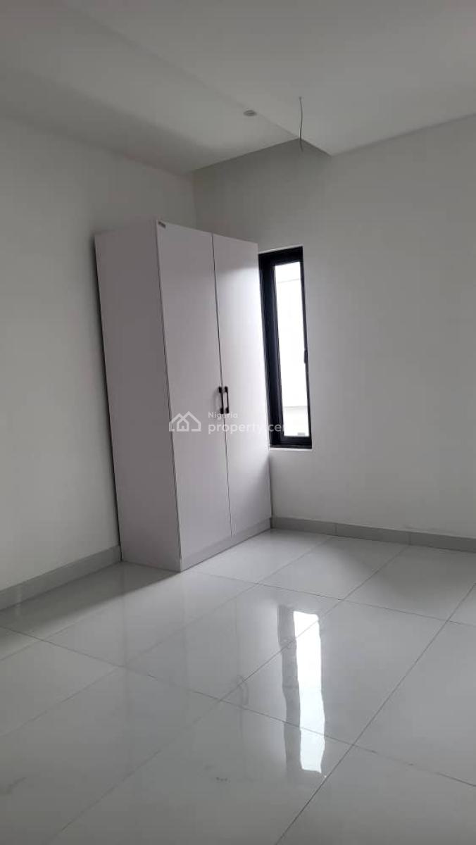 2 Bed Apartment + Pool, Gym & Elevator, Ikate Elegushi, Lekki, Lagos, Flat / Apartment for Sale