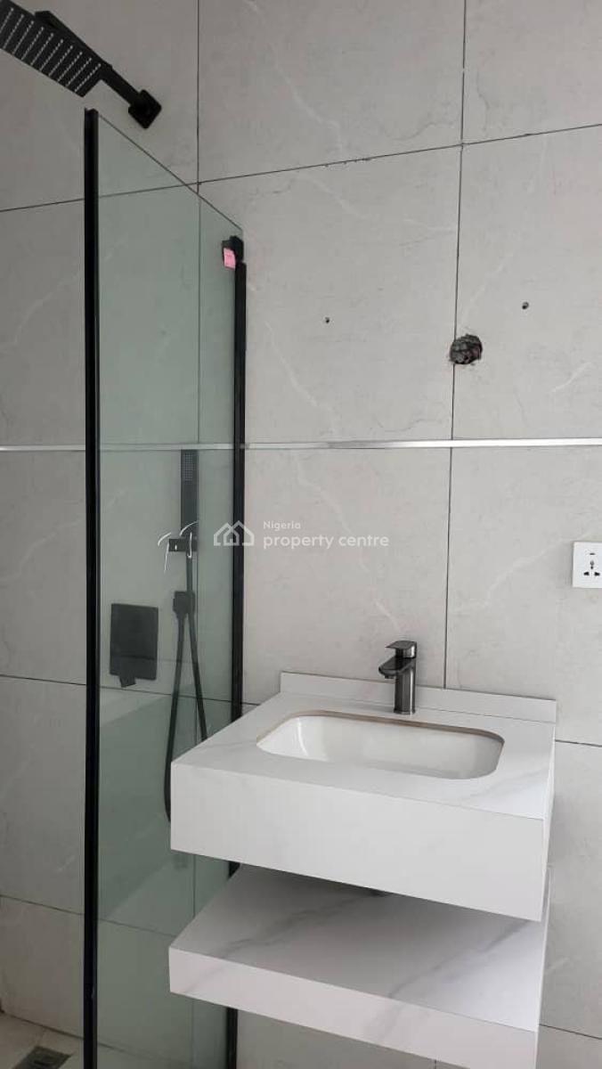 2 Bed Apartment + Pool, Gym & Elevator, Ikate Elegushi, Lekki, Lagos, Flat / Apartment for Sale