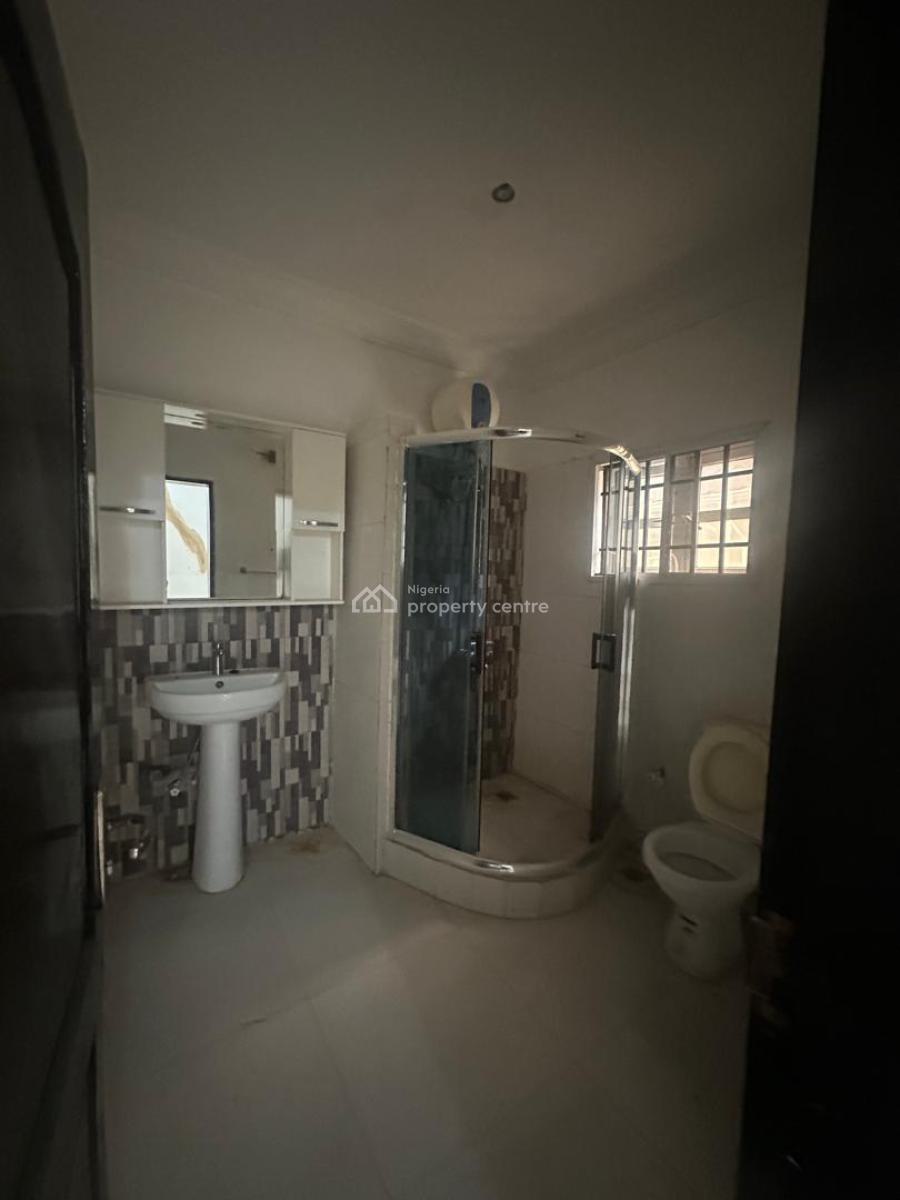 Well Furnished 3 Bedroom, Estate, Gbagada, Lagos, Flat / Apartment for Rent