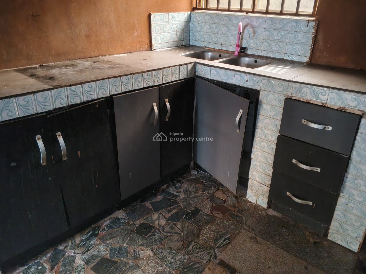 Standard Spacious 3 Bedroom Flat, Ado-odo/ota, Ogun, Flat / Apartment for Rent