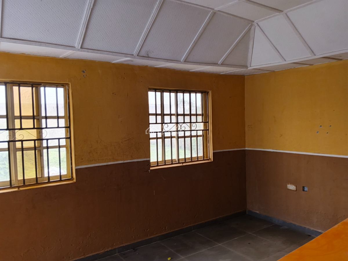 Standard Spacious 3 Bedroom Flat, Ado-odo/ota, Ogun, Flat / Apartment for Rent
