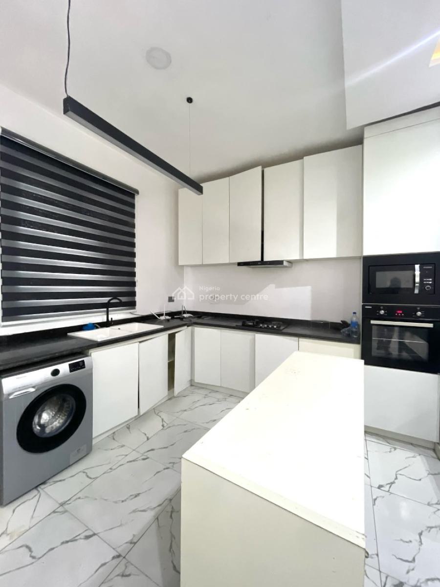 Well Built 2 Bedroom Apartment, Idado, Agungi, Lekki, Lagos, Flat / Apartment for Sale