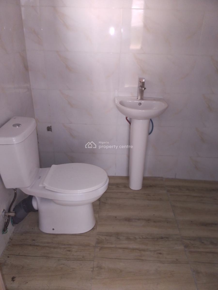 2 Bedroom Flat, Monastery Road,by Shoprite, Sangotedo, Ajah, Lagos, Flat / Apartment for Sale