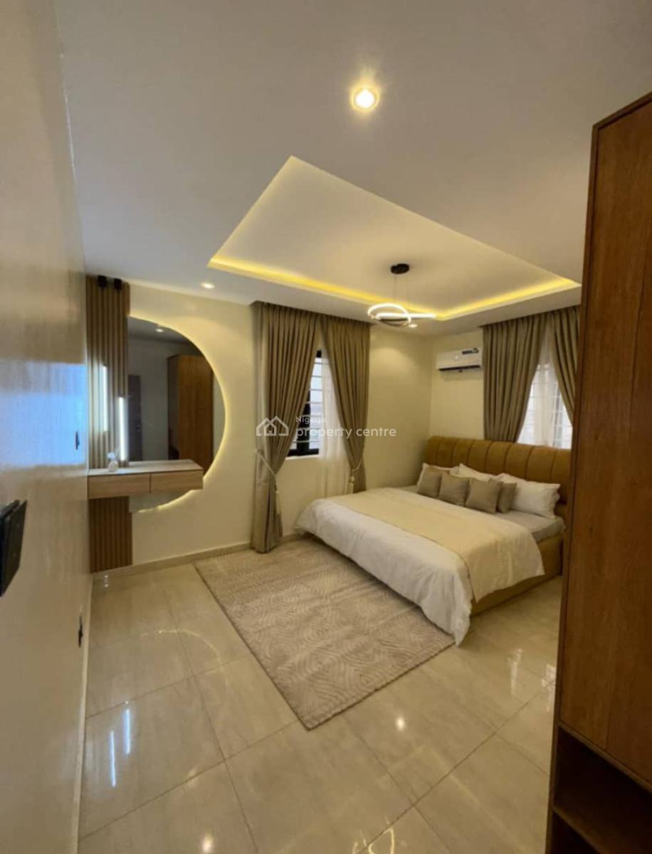 1-bedroom Apartment, Surulere, Lagos, Flat / Apartment for Sale