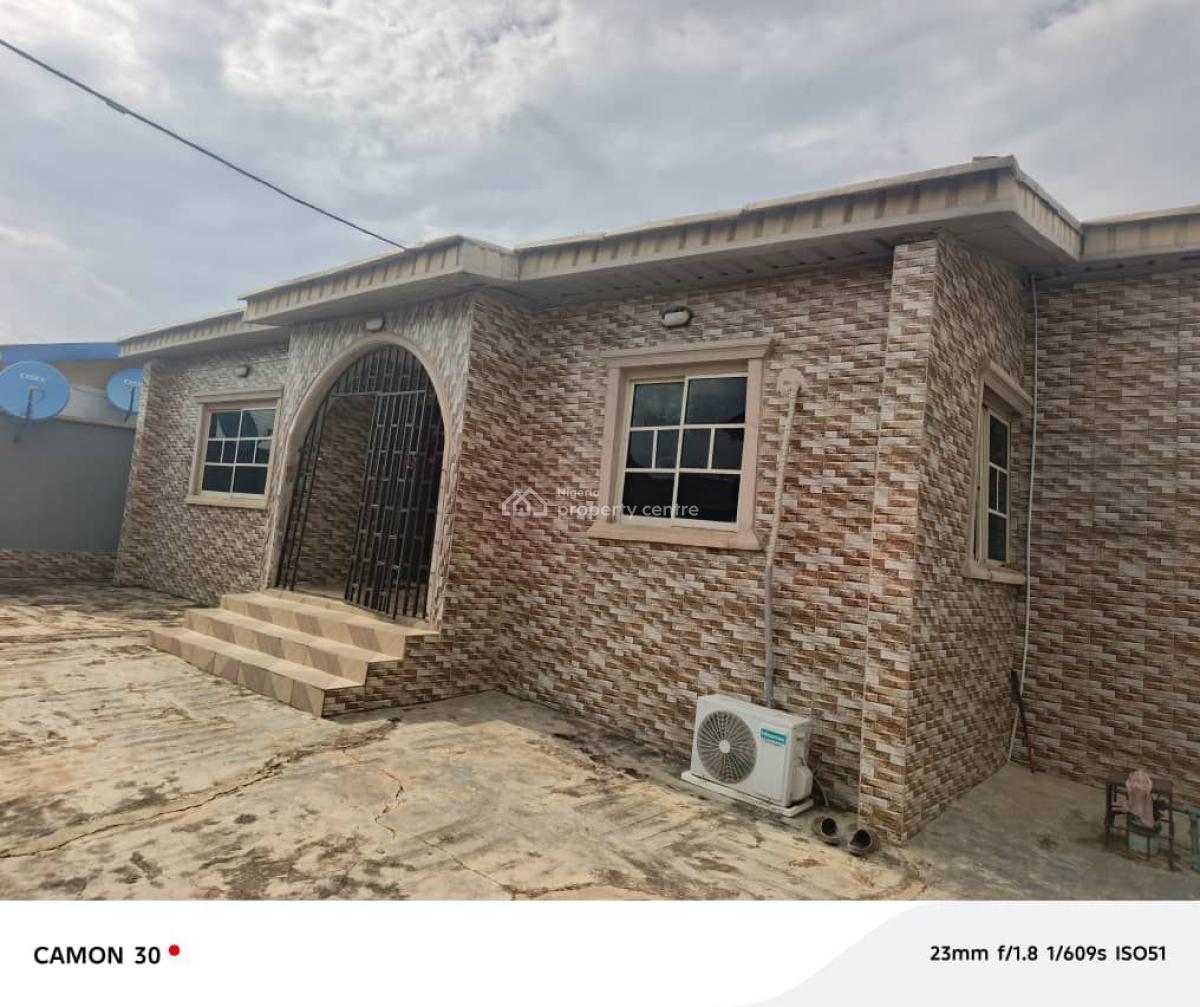 Executive 3 Bedroom Bungalow, Iyana Odo, Abule Egba, Agege, Lagos, Detached Bungalow for Sale