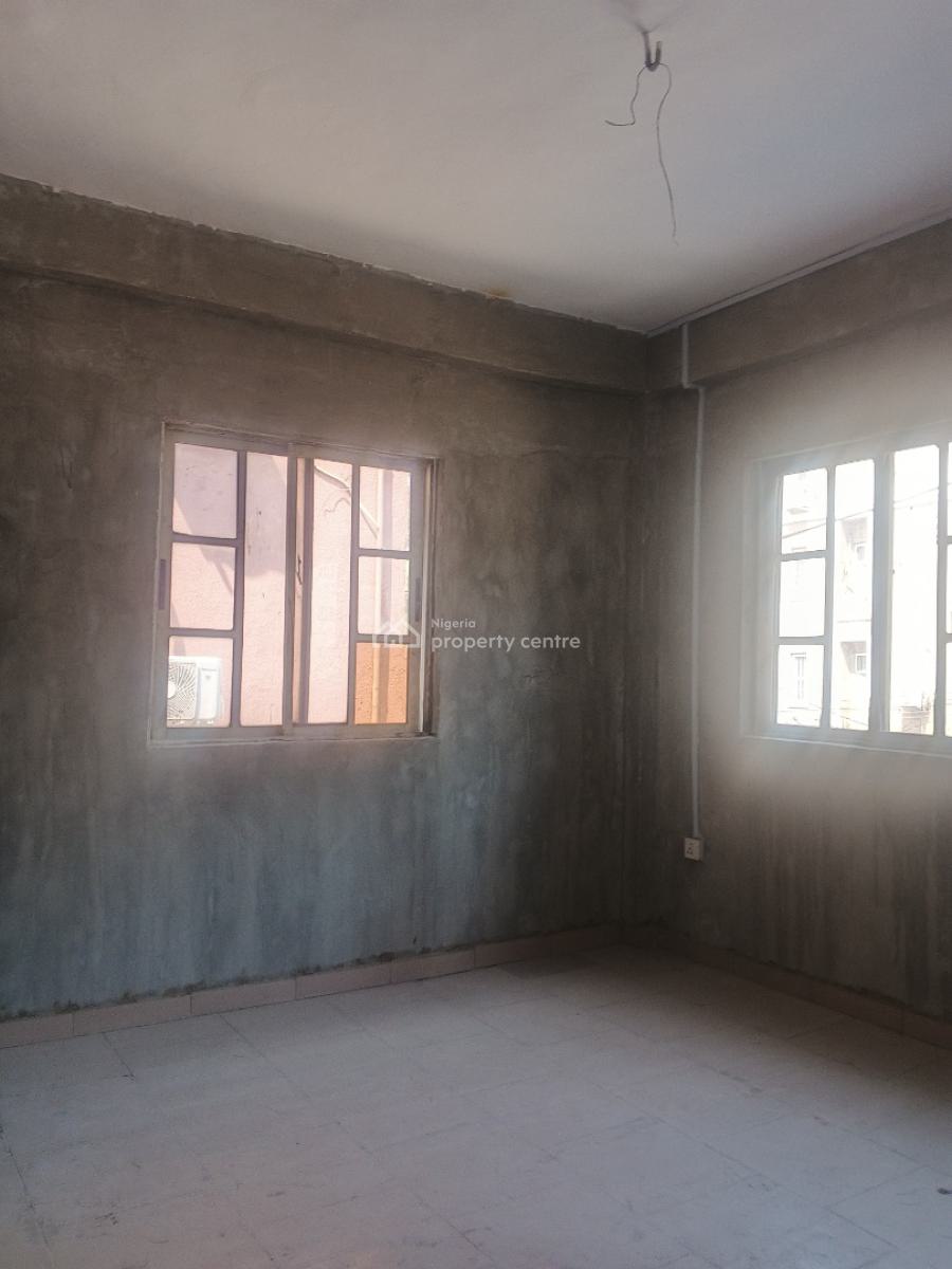 Newly Renovated Miniflat, Alagomeji, Yaba, Lagos, Flat / Apartment for Rent