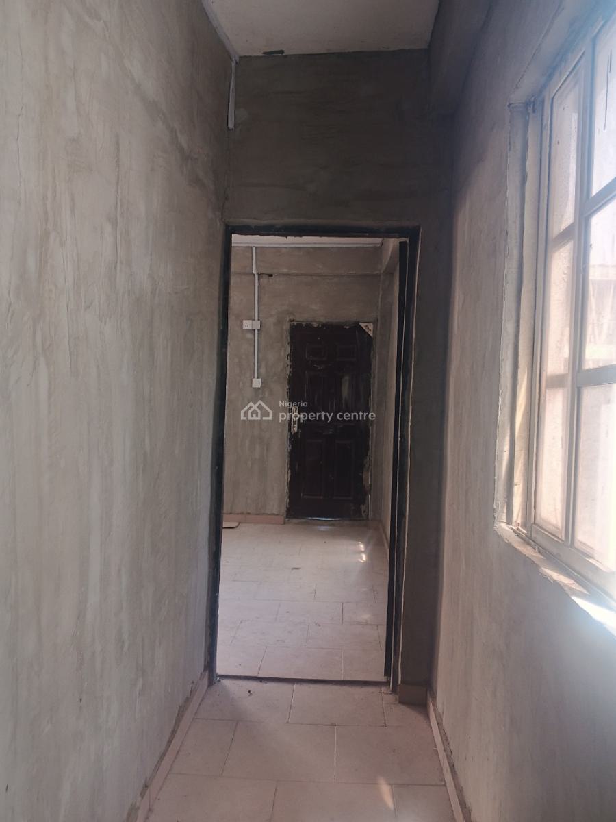Newly Renovated Miniflat, Alagomeji, Yaba, Lagos, Flat / Apartment for Rent