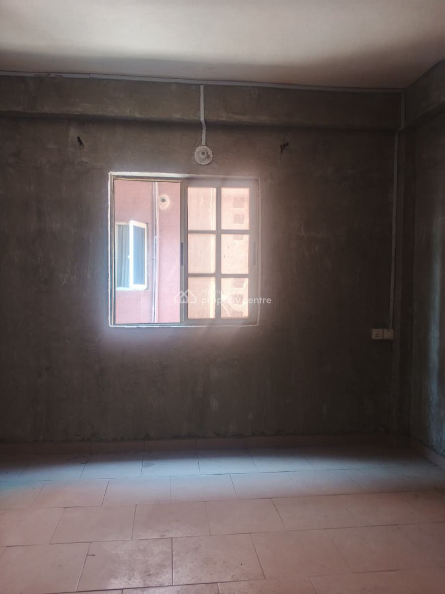 Newly Renovated Miniflat, Alagomeji, Yaba, Lagos, Flat / Apartment for Rent