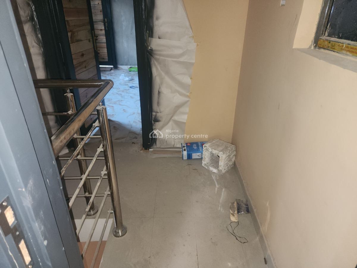 New Miniflat Available, Palmgrove, Shomolu, Lagos, Flat / Apartment for Rent