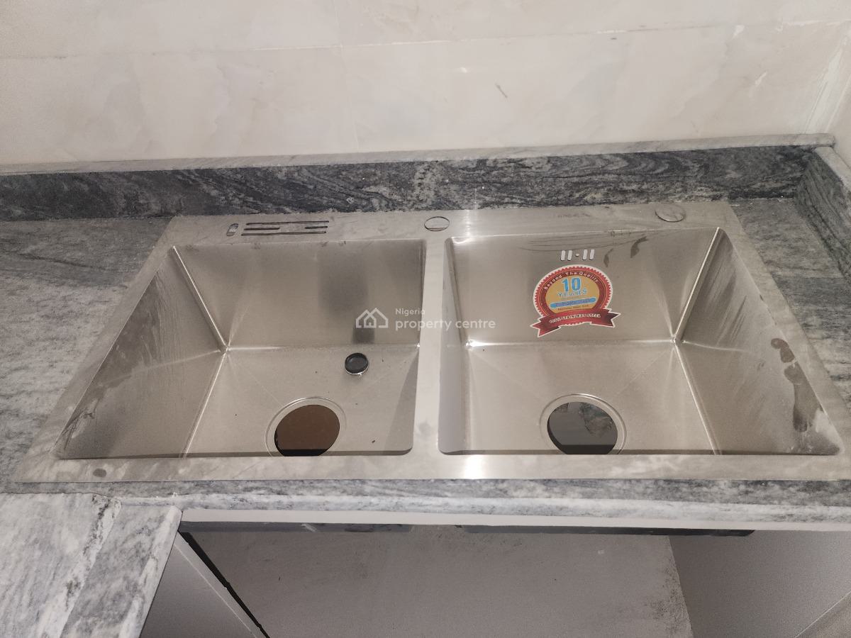 New Miniflat Available, Palmgrove, Shomolu, Lagos, Flat / Apartment for Rent