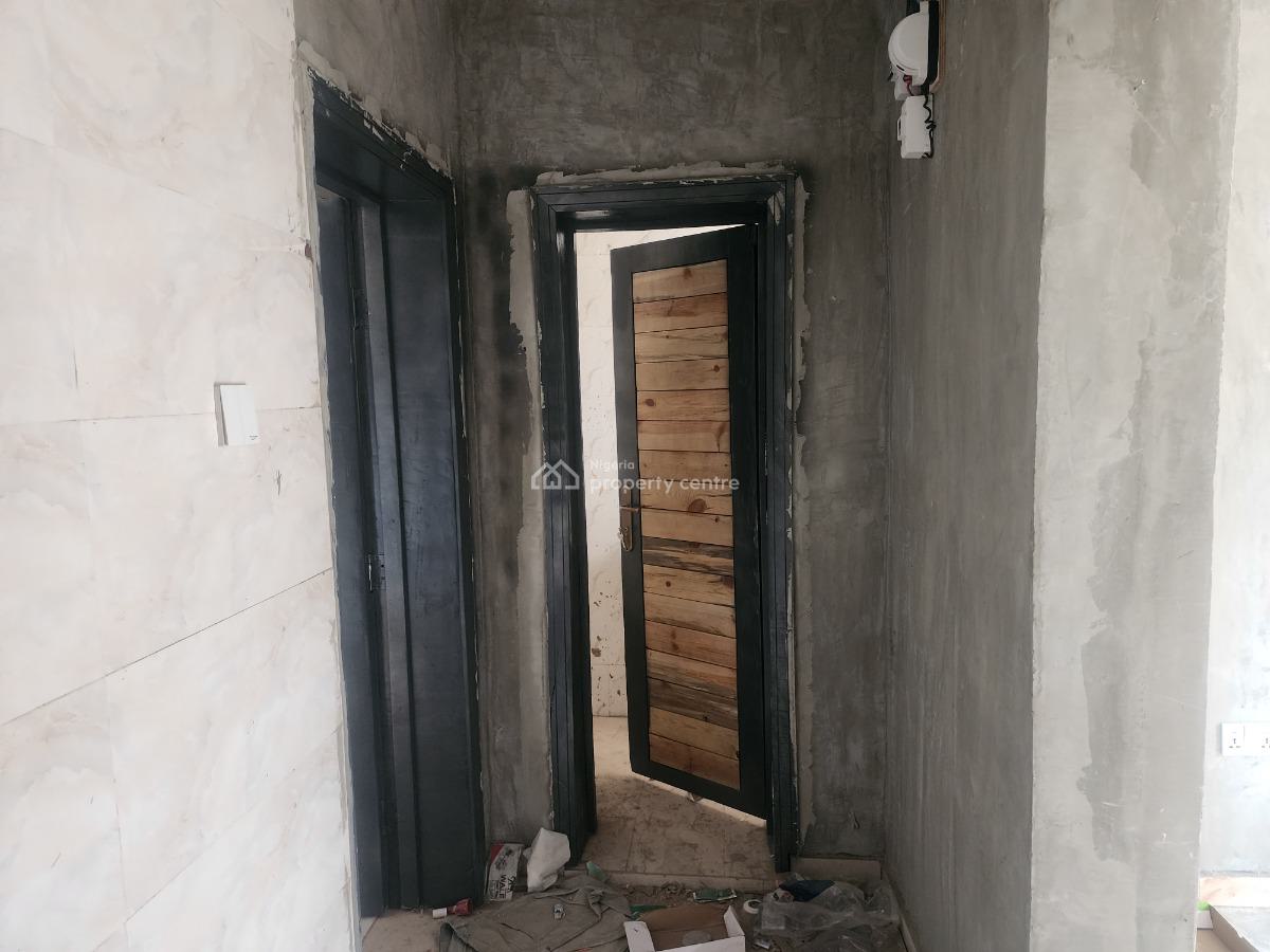 New Miniflat Available, Palmgrove, Shomolu, Lagos, Flat / Apartment for Rent