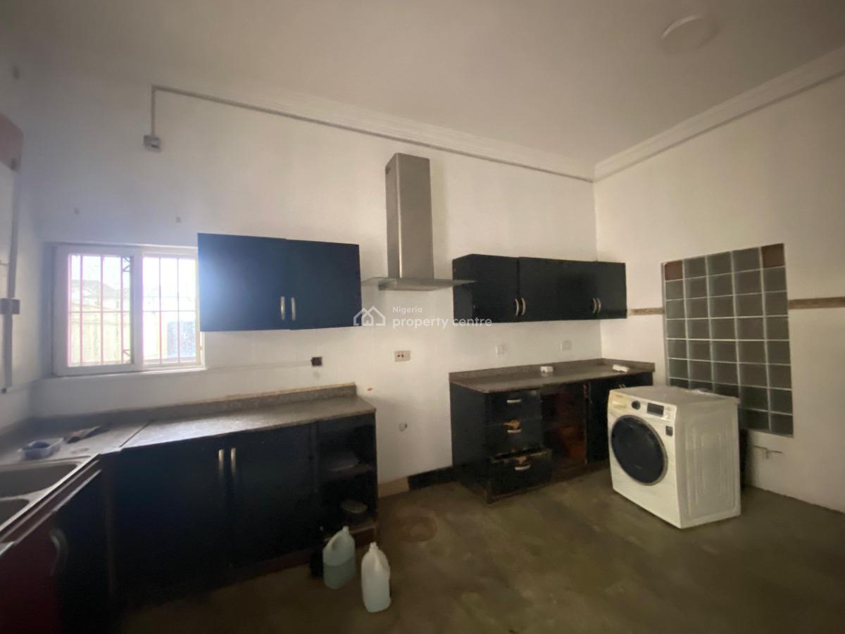 4 Bedrooms All Ensuite Duplex, & Bq, Lekki Phase 1, Lekki, Lagos, Office Space for Rent