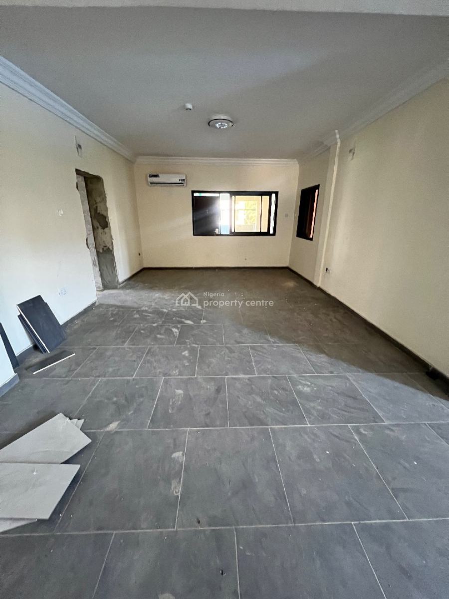 Massive 3 Bedroom Apartments with Bq, Lekki Phase 1, Lekki, Lagos, Flat / Apartment for Rent