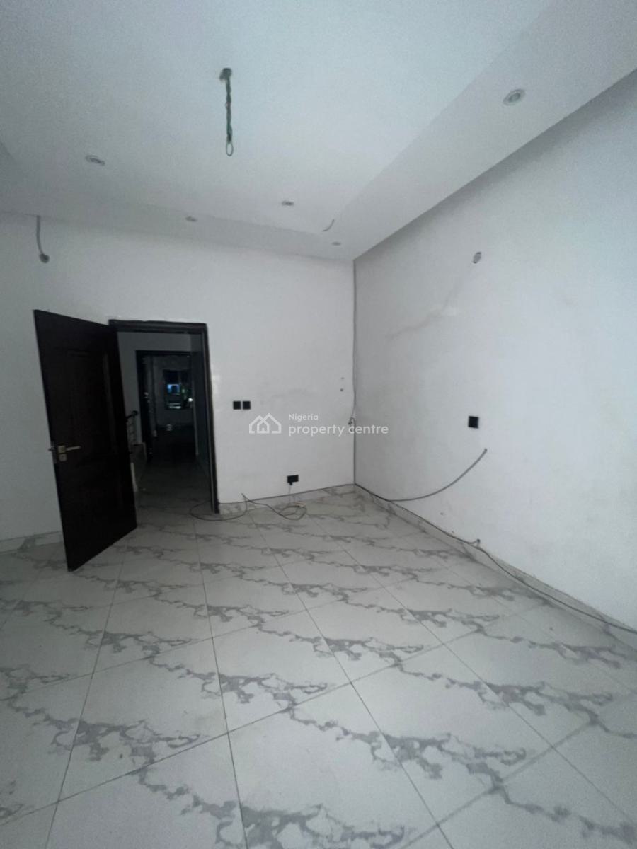 Large and Spacious 3 Bedroom Duplex, Nike Art Gallery, Lekki Phase 1, Lekki, Lagos, Flat / Apartment for Rent