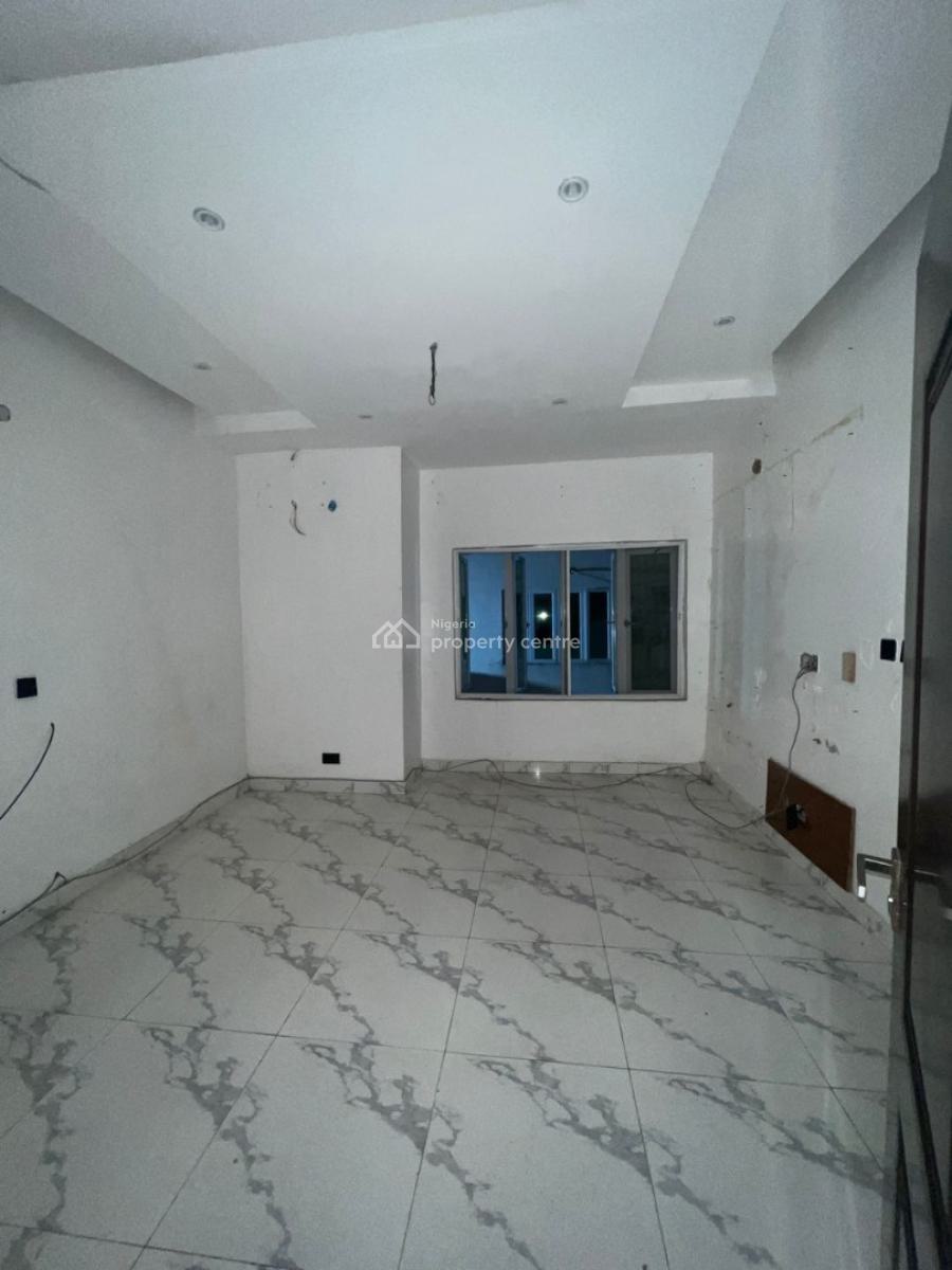 Large and Spacious 3 Bedroom Duplex, Nike Art Gallery, Lekki Phase 1, Lekki, Lagos, Flat / Apartment for Rent