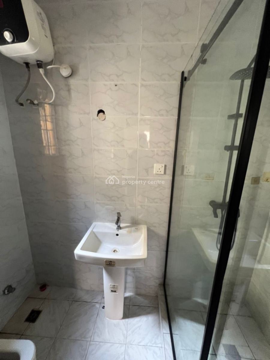 Tastefully Built 2 Bedroom Apartment, Salem, Lekki Phase 1, Lekki, Lagos, Flat / Apartment for Rent