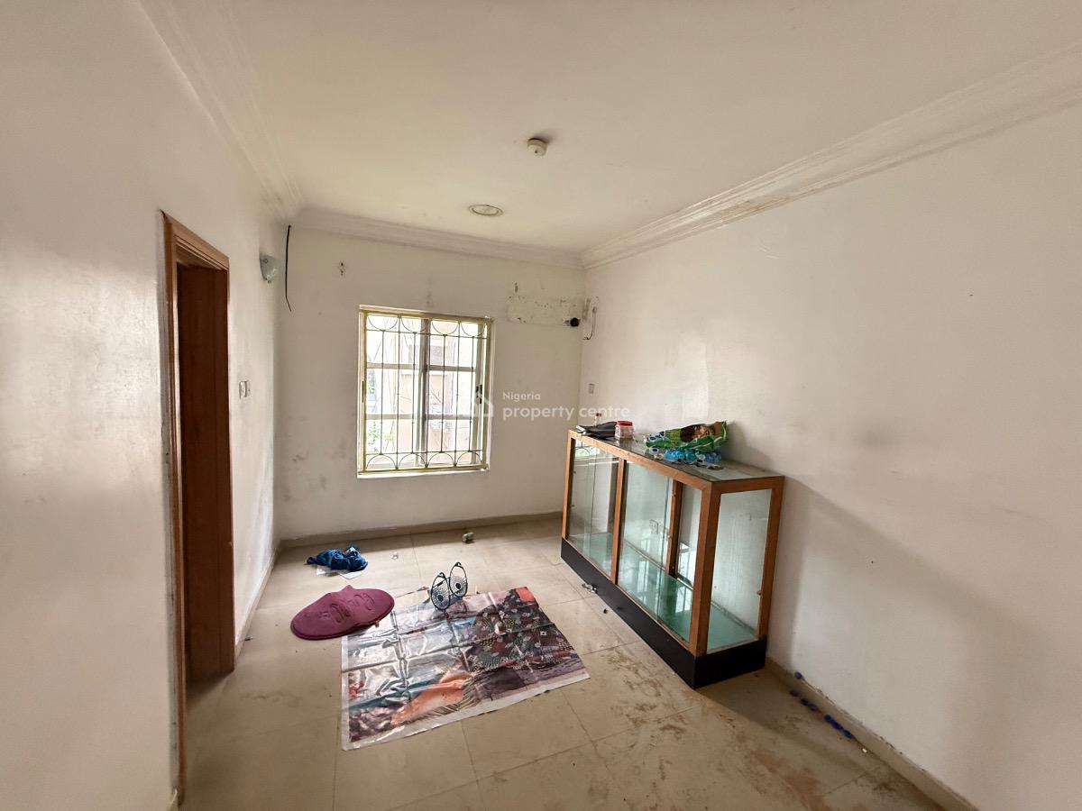 Spacious 6 Bedroom Detached Duplex with Spacious Compound, Off Admiralty, Lekki Phase 1, Lekki, Lagos, Detached Duplex for Rent