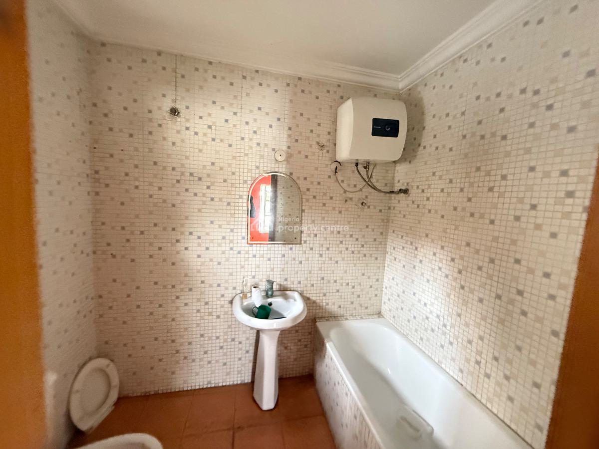 Spacious 6 Bedroom Detached Duplex with Spacious Compound, Off Admiralty, Lekki Phase 1, Lekki, Lagos, Detached Duplex for Rent