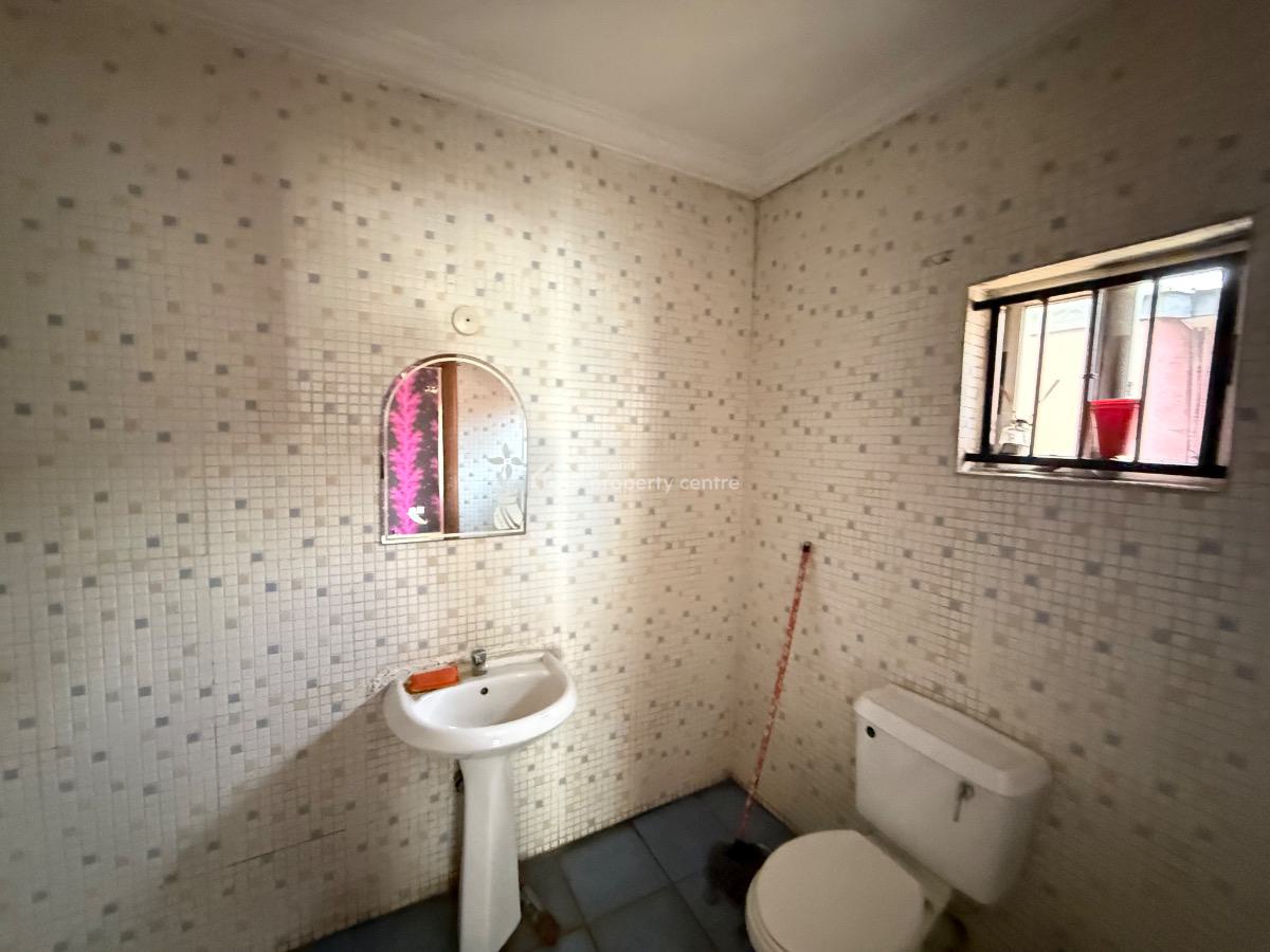 Spacious 6 Bedroom Detached Duplex with Spacious Compound, Off Admiralty, Lekki Phase 1, Lekki, Lagos, Detached Duplex for Rent