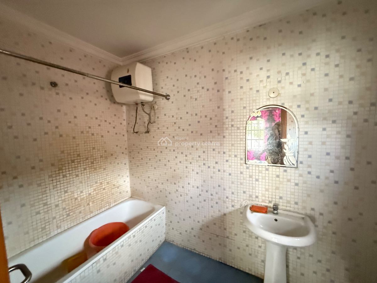 Spacious 6 Bedroom Detached Duplex with Spacious Compound, Off Admiralty, Lekki Phase 1, Lekki, Lagos, Detached Duplex for Rent