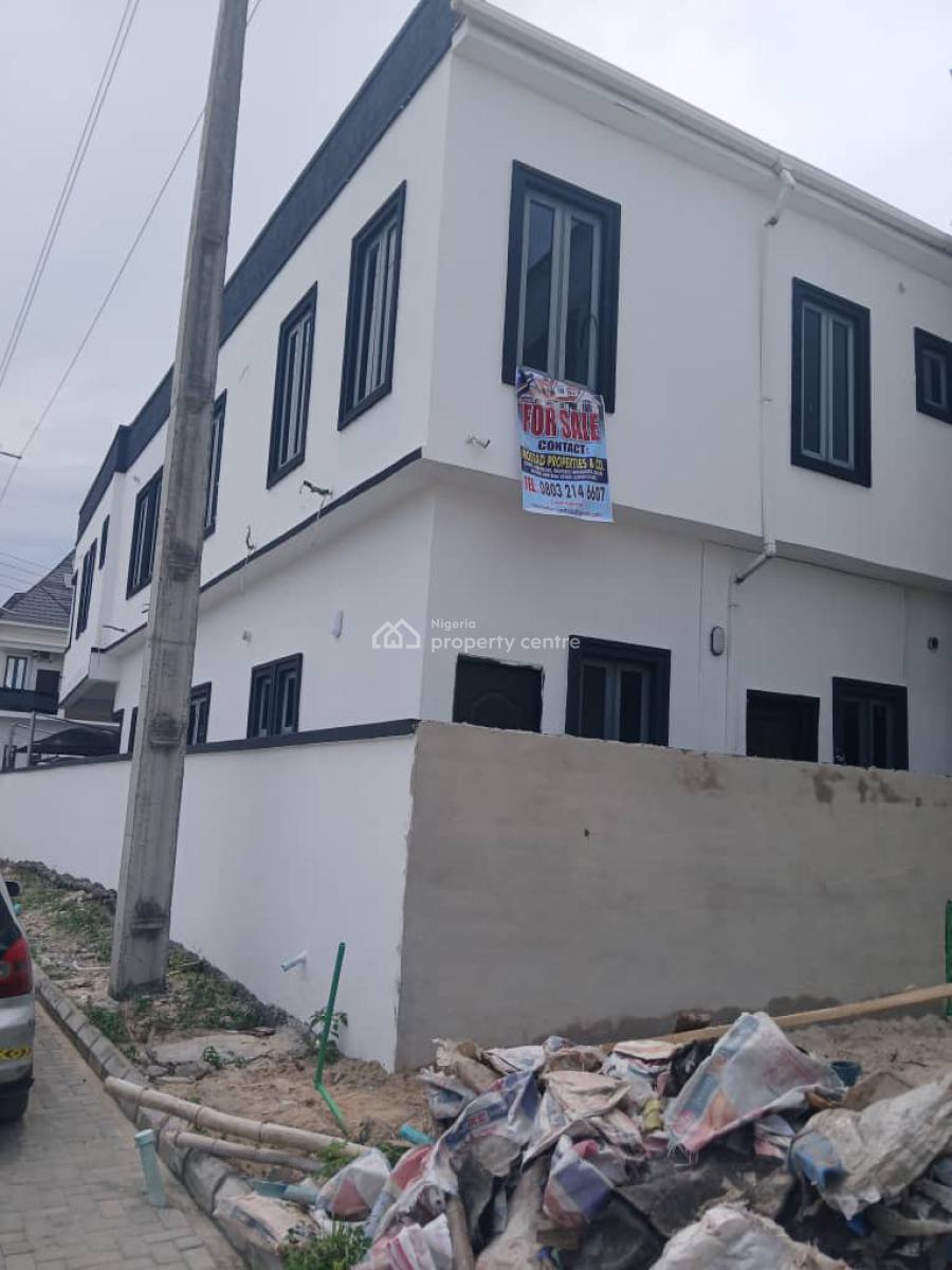 Exquisite 4 Bedroom Semi-detached Duplex with Bq, Vgc, Lekki Phase 2, Lekki, Lagos, Semi-detached Duplex for Sale