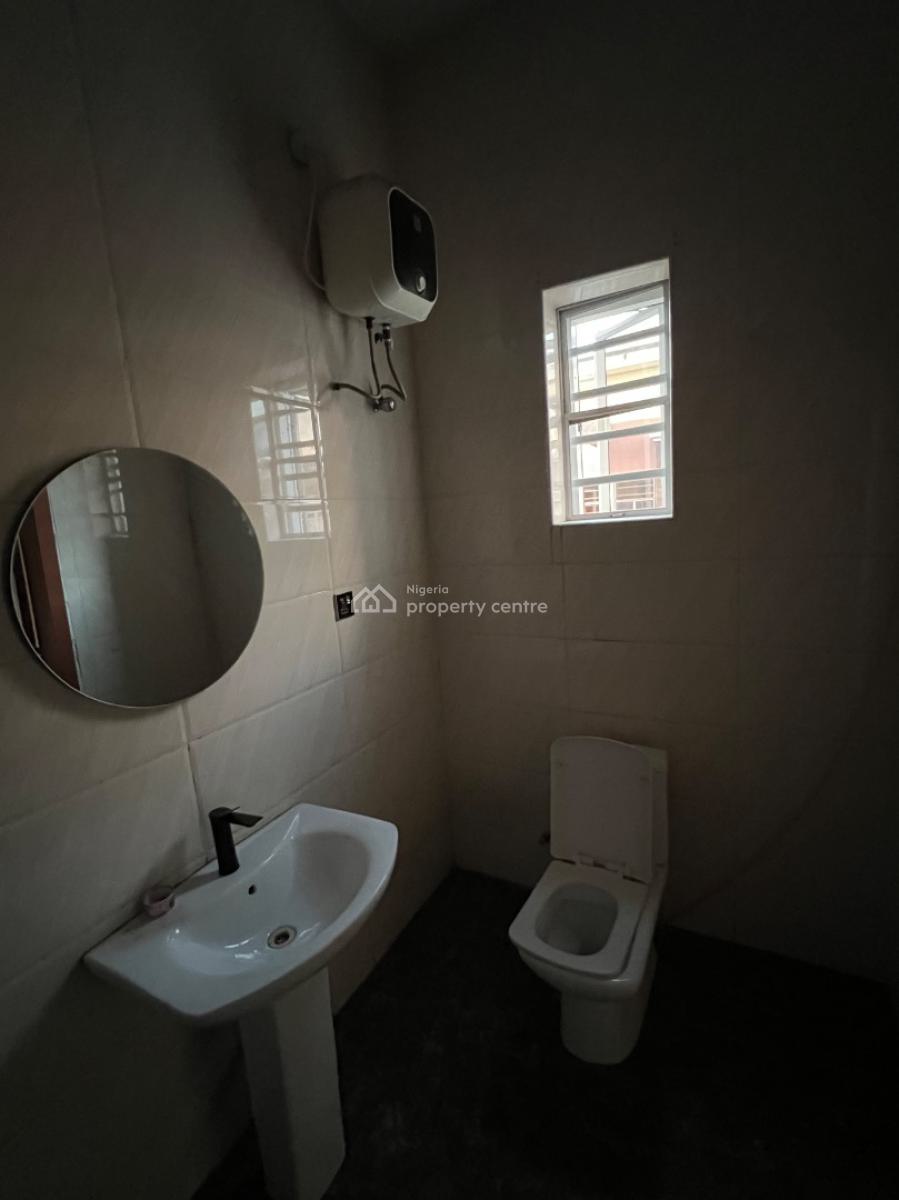 Contemporary Designed 4 Bedroom Terrace Duplex, Chevron, Lekki, Lagos, Terraced Duplex for Rent