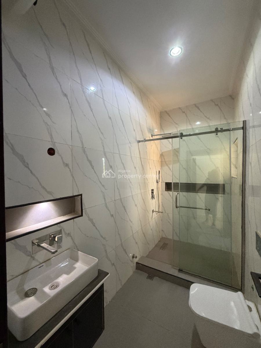 Sharp and New 3 Bedroom Apartment with Bq, Wuye, Abuja, Flat / Apartment for Rent