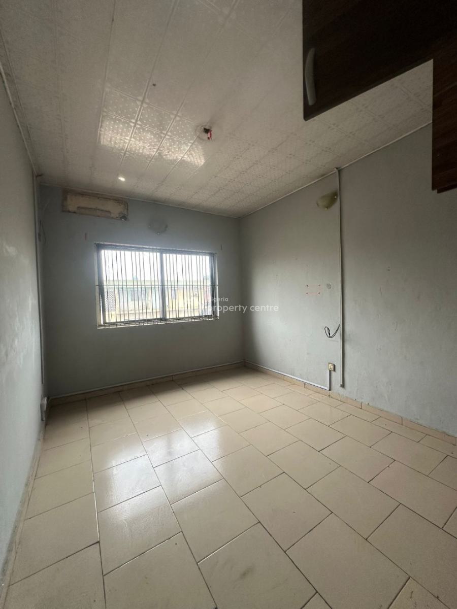 4-bedroom Semi-detached Duplex All Rooms En-suite with Spacious Compou, George Crescent, Off Wemco Road, Ogba, Lagos, Ogba, Ikeja, Lagos, Semi-detached Duplex for Rent
