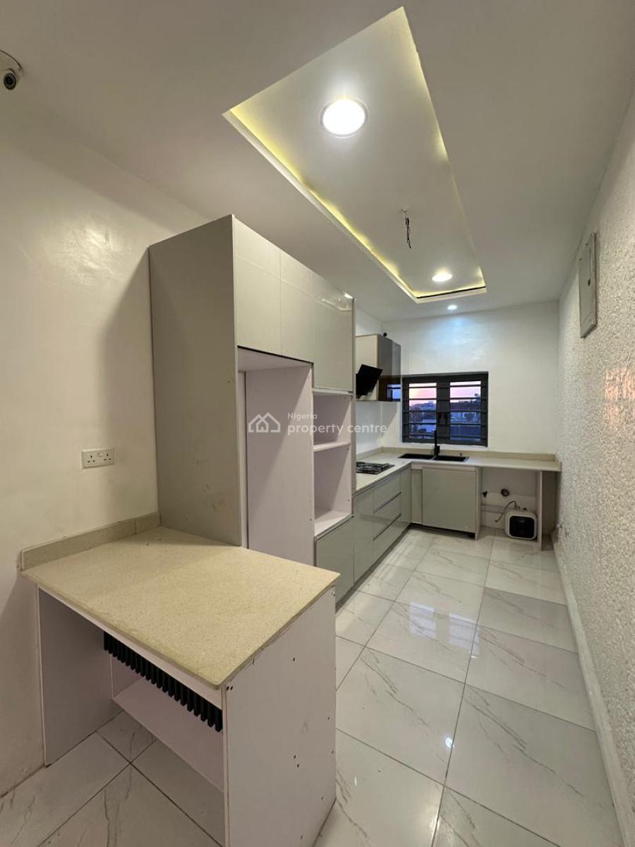 2 Bedroom Apartment, Illasan, Lekki, Lagos, Flat / Apartment for Sale