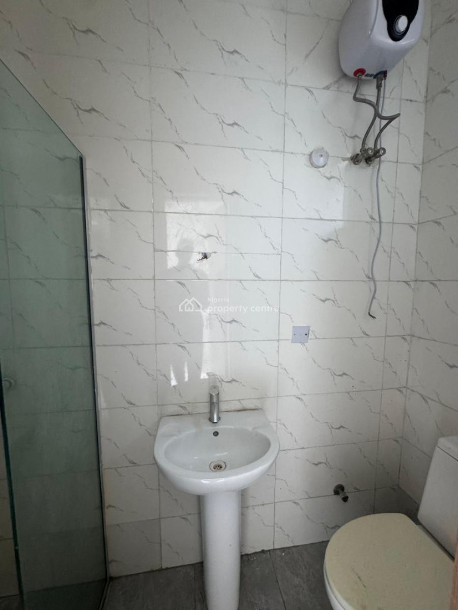 Superb 2 Bedroom Apartment in a Secured Estate, Ikate, Lekki, Lagos, Flat / Apartment for Rent
