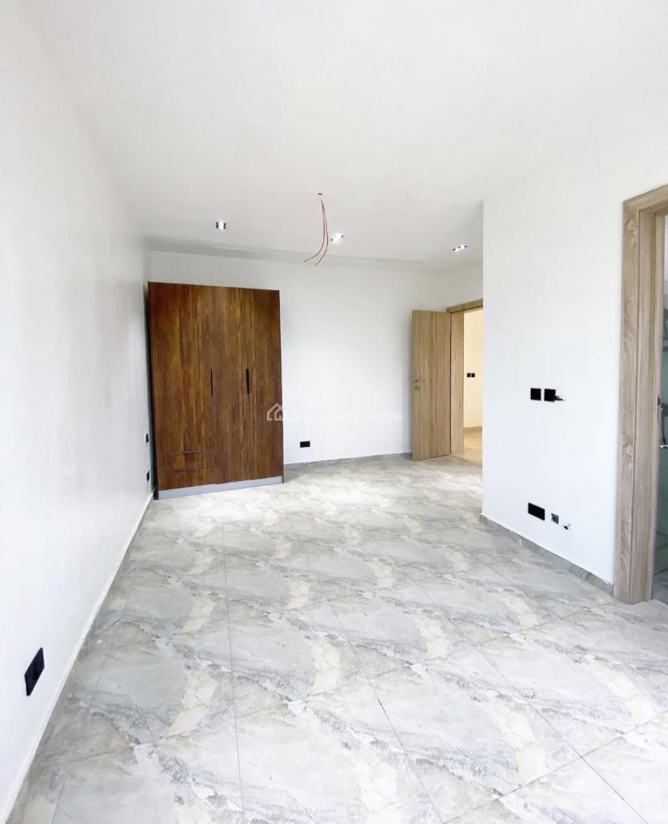 Exquisite 3bedroom Apartment, Lekki Phase 1, Right Side, Lekki Phase 1, Lekki, Lagos, Flat / Apartment for Sale