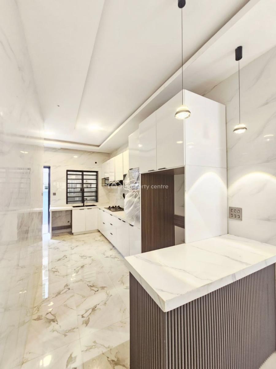 Four Bedroom Terrace Duplex, Osapa, Lekki, Lagos, Terraced Duplex for Sale